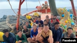 Các ngư dân Việt Nam bị Cơ quan Thực thi Hàng hải Malaysia (MMEA) bắt giữ.