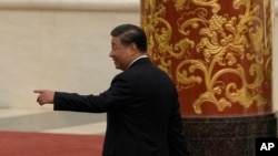 中共領導人習近平在北京人大會堂出席中共二十大後與媒體見面。（2022年10月23日）