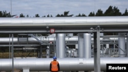 ARHIVA - Cevi gasovoda Severni tok 2 u Nemačkoj