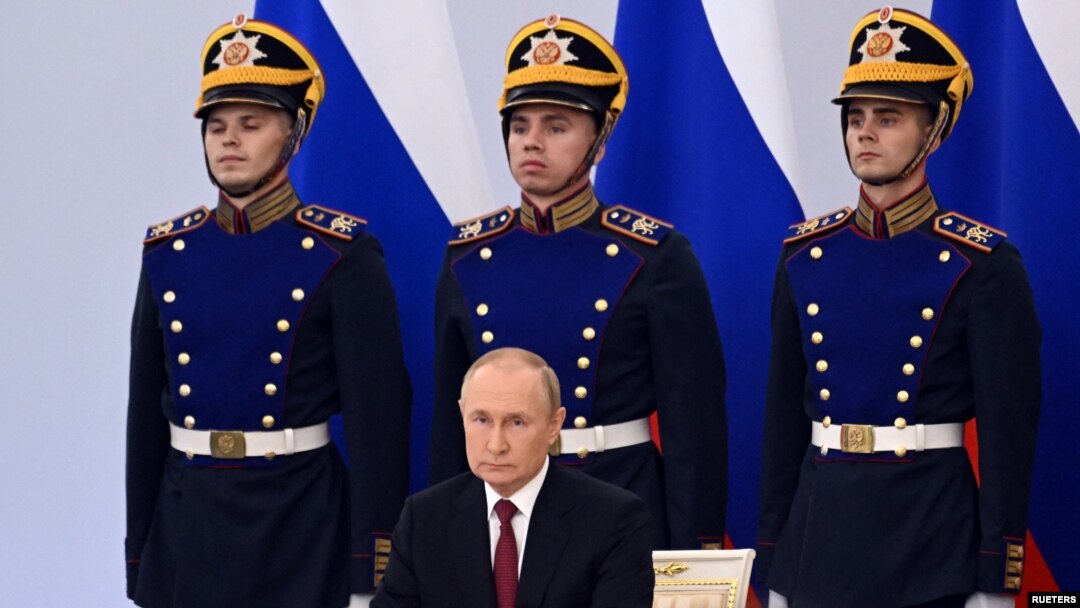 El presidente ruso, Vladimir Putin, asiste a una ceremonia para declarar la anexión de los territorios controlados por Rusia de cuatro regiones ucranianas de Donetsk, Lugansk, Kherson y Zaporizhzhia, en Moscú, Rusia, el 30 de septiembre de 2022.