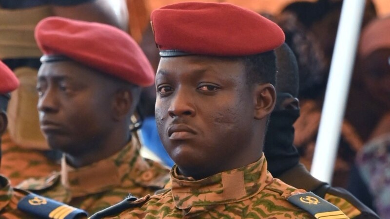 Burkina: des assises nationales pour désigner un président de transition