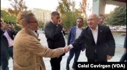 CHP Lideri Kılıçdaroğlu, VOA Türkçe muhabiri Özlem Tınaz'la.