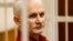 Ales Bialiatski, người đứng đầu tổ chức nhân quyền Belarusian Vyasna, nhận được tin ông đoạt giải Nobel Hòa bình khi đang ngồi tù ở Belarus