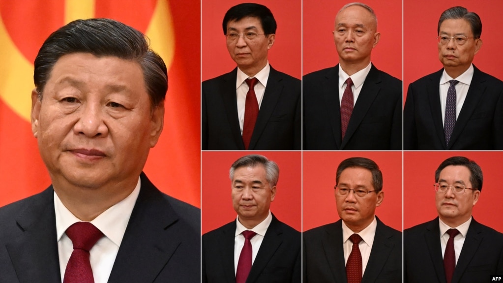 中共领导人习近平和他的新一届新一届中共中央政治局常委成员。(photo:VOA)