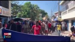 Manifestan yo Deklare pa gen Okenn Kondisyon ki Reyini pou Lekòl yo Ouvri 