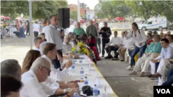 El embajador de Colombia en Venezuela, Armando Benedetti, habla durante el 'Primer Encuentro Binacional Parlamentario', en Cúcuta, Colombia, el 22 de octubre de 2022.