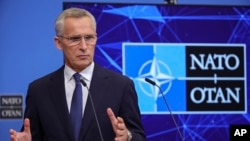 Sekretaris Jenderal NATO Jens Stoltenberg berbicara di markas NATO di Brussel (foto: dok). 