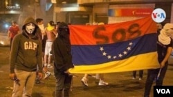 Nixon Leal, activista venezolano, participa en una de varias protestas en Venezuela. [Foto: Cortesía]