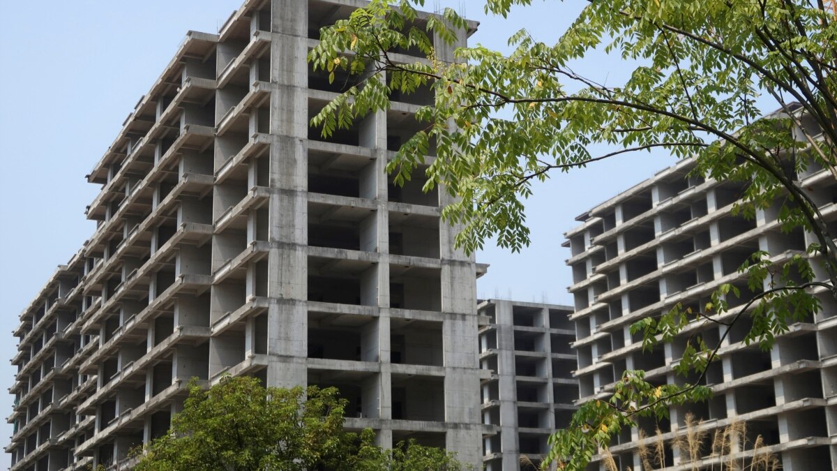 属意狮城制度、避经济及防疫控管 中国富人争相赴星置产