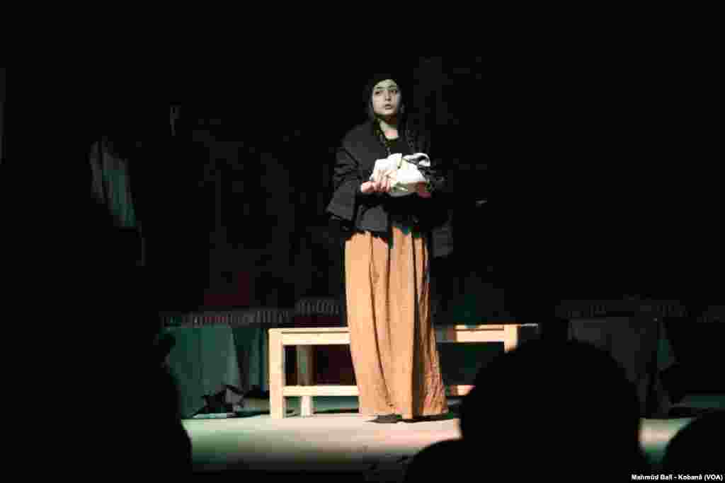 Duyemîn Festîvala Şanoyê Ya Arîn Mîrkan li Kobanê