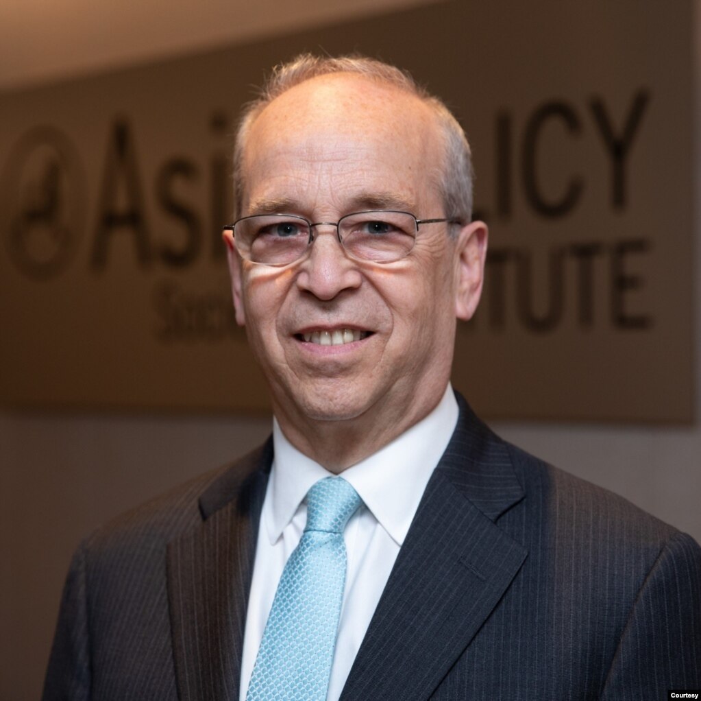 亚洲协会政策研究所国际安全与外交副总裁、前美国国务院负责东亚和太平洋事务的助理国务卿拉塞尔（Daniel Russel）(photo:VOA)