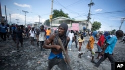 ARCHIVO - El gobierno de Canadá ha proporcionado 40 millones de dólares desde inicios de este año a la policía haitiana para combatir el problema de seguridad.