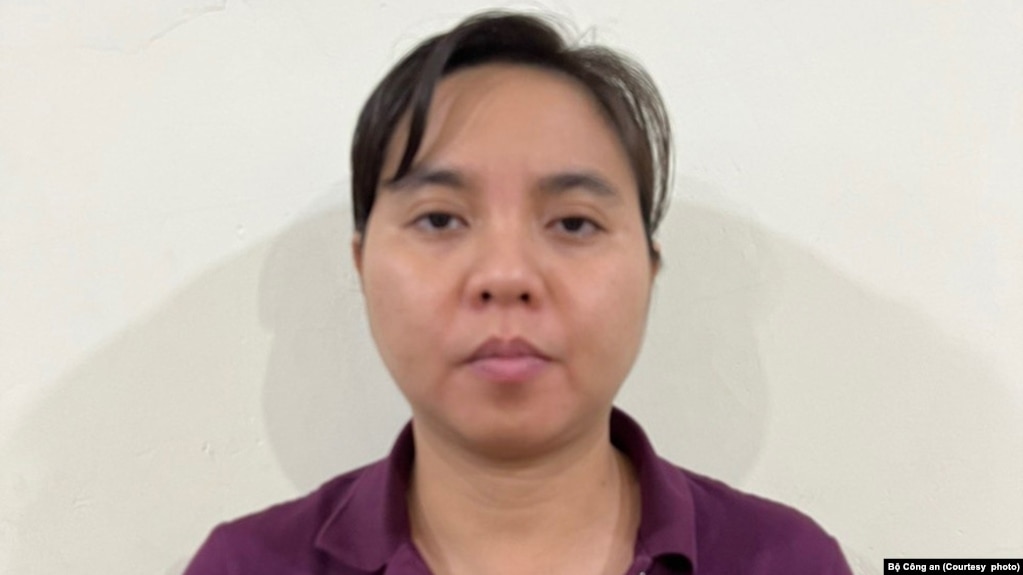 Tuy nhiên sau đó chỉ hai ngày, một trong năm bị can đầu tiên là bà Nguyễn Phương Hồng đột tử trong trại tạm giam.