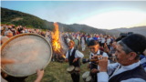 <div>آئین سنتی&laquo;نوروز بل&raquo; یا همان نوروز باستانی گیلان، جشنی به معنی آتش نوروزی که آغاز سال دیلمی در مرداد است.<br />
عکس: علی اسداللهی سوته</div>
