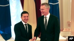 Президент Украины Владимир Зеленский и Генсек НАТО Йенс Столтенберг. Киев, 31 октября 2019. 