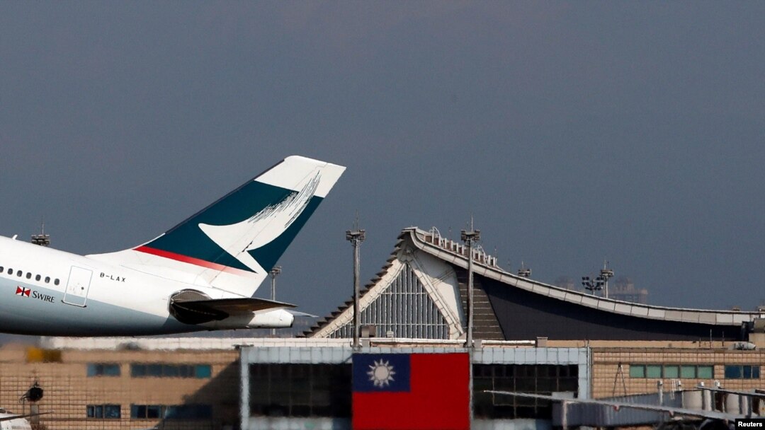香港國泰航空。