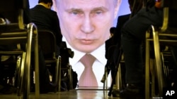 Выступление Путина в «Манеже»