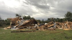 Un fuerte tornado golpea una ciudad al sur de Texas en medio de alertas por altas temperaturas