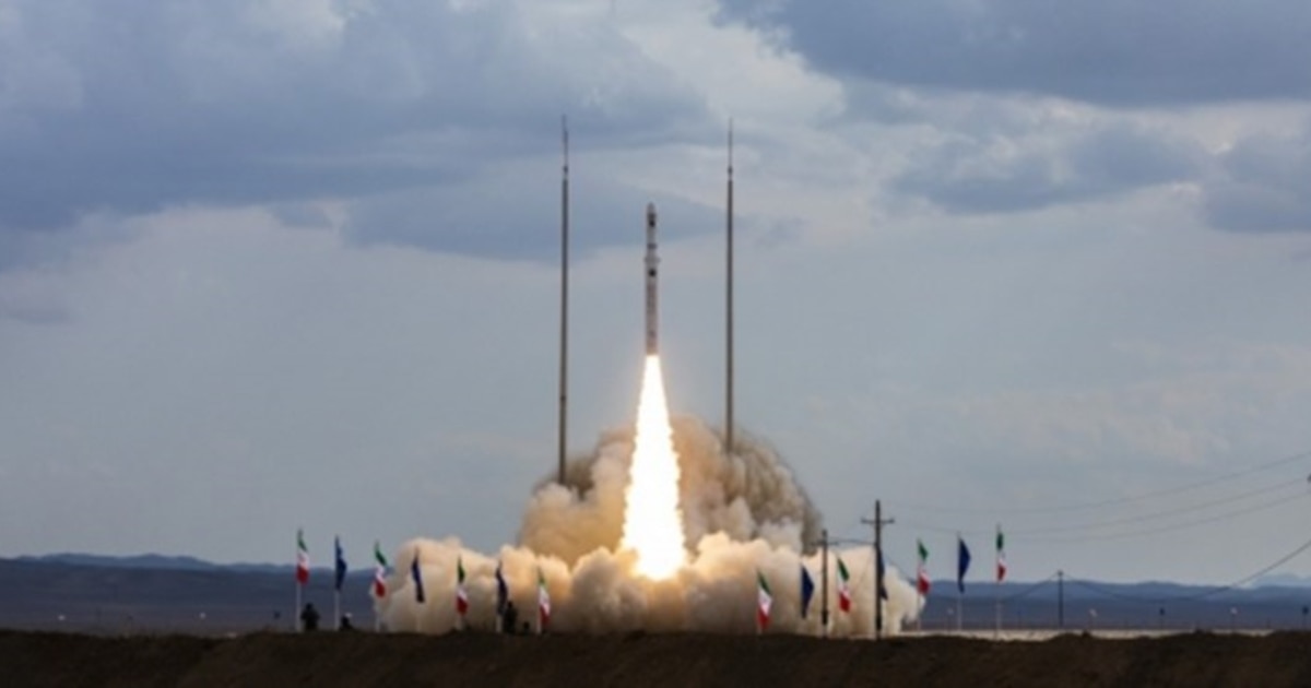 TV Pemerintah: Iran Uji Coba Roket Pembawa Satelit