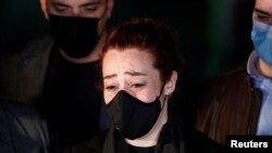 Roza Marija Esilio, udovica ubijenog policajca, posle izricanja presude