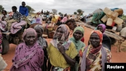 (FILE) Fleeing Sudanese seek refuge in Chad.