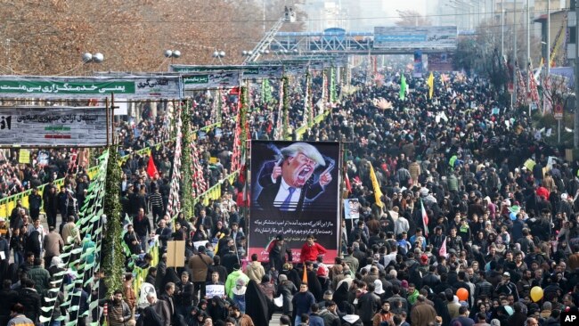 Les Iraniens célèbrent l'anniversaire de leur révolution (10 fév. 2017)