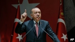 ប្រធានាធិបតីតួកគី​លោក Recep Tayyip Erdogan បាន​ជំរុញ​ឲ្យ​ក្រុងរីយ៉ាដ​បង្ហាញ​ពី​បុគ្គល​ ដែល​បញ្ជា​ឲ្យ​សម្លាប់​លោក Khashoggi។