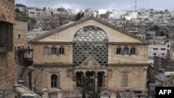 Город Хеврон, расположенный на Западном берегу реки Иордан, является святыней для мусульман и евреев