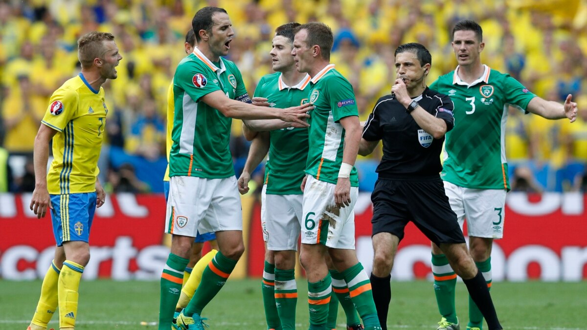 Study Explains Why Some Soccer Referees are Better than Others