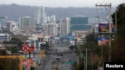 Después de varios meses de restricciones por el coronavirus, Honduras se dispone a iniciar su segunda semana de reactivación de su sistema de transporte público [Archivo]