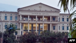 Le palais de justice du nouveau quartier administratif de Malabo II, à Malabo, Guinée équatoriale, 25 janvier 2015.