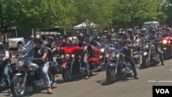 El Club de Motociclistas Veteranos de Guerra de Estados Unidos en Long Island, participa del homenaje. (A. Phillips/VOA) 