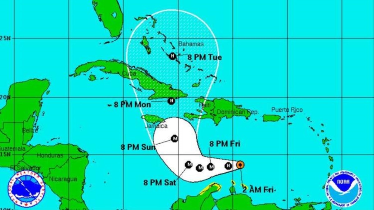 Hurricane Matthew's Edge Whips at Aruba, Bonaire, Curacao