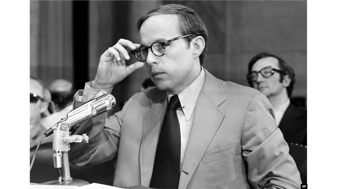 John Dean, bivši savjetnik Richarda Nixona tokom svjedočenja u Kongresu 1973. godine