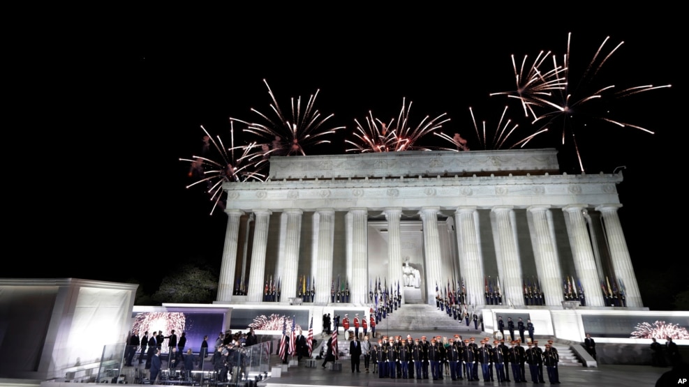 Fireworks light the sky at a pre-Inaugural "Make America Great Again! Welcome Celebration" at the Lincoln Memorial in Washington, Jan. 19, 2017.