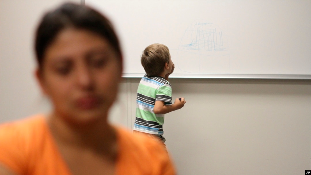 Acnur considera que la deportación de menores deberá basarse en un análisis sobre el interés superior de los niños y niñas.