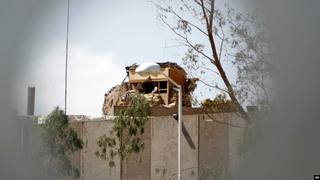 U.S. Marines on the Sheraton Sanaa Hotel where U.S. diplomats and embassy staffers stay, Sanaa, May 8, 2014.