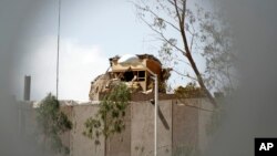 U.S. Marines on the Sheraton Sanaa Hotel where U.S. diplomats and embassy staffers stay, Sanaa, May 8, 2014.