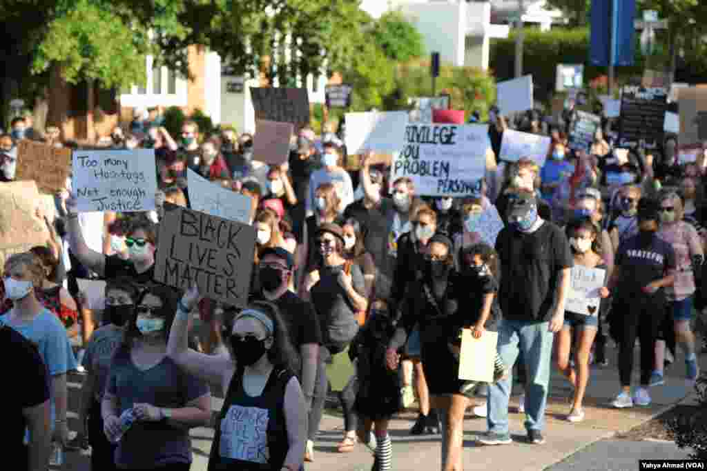 Peaceful protests in Harrisonburg