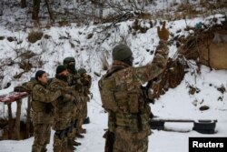 شهروندان روسی که به سربازان اوکراینی پیوستند