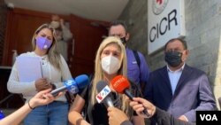 Kerlyn de Sánchez, esposa del teniente coronel detenido Roberto Sánchez, en la sede del Comité Internacional de la Cruz Roja (CICR) en Caracas, Venezuela. Octubre 22, 2020.