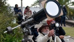 Millones de personas confían en que un buen clima sea el marco del eclipse de sol
