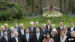 Kryeministri Kameron: Britania larg euros në 5 vitet e ardhshme