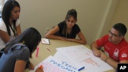 Jóvenes líderes se preparan para el futuro.