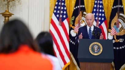 Tổng thống Joe Biden họp báo lần đầu tiên tại Tòa Bạch Ốc kể từ khi nhậm chức, ngày 25/3/2021.