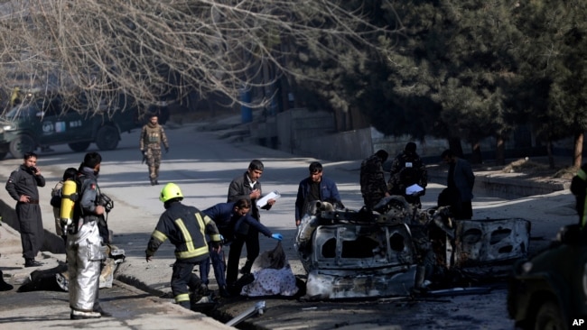 افغانستان میں ہونے والے ان حملوں میں سے چند حملوں کی ذمہ داری شدت پسند تنظیم ‘داعش’ نے قبول کی ہے۔ (فائل فوٹو)