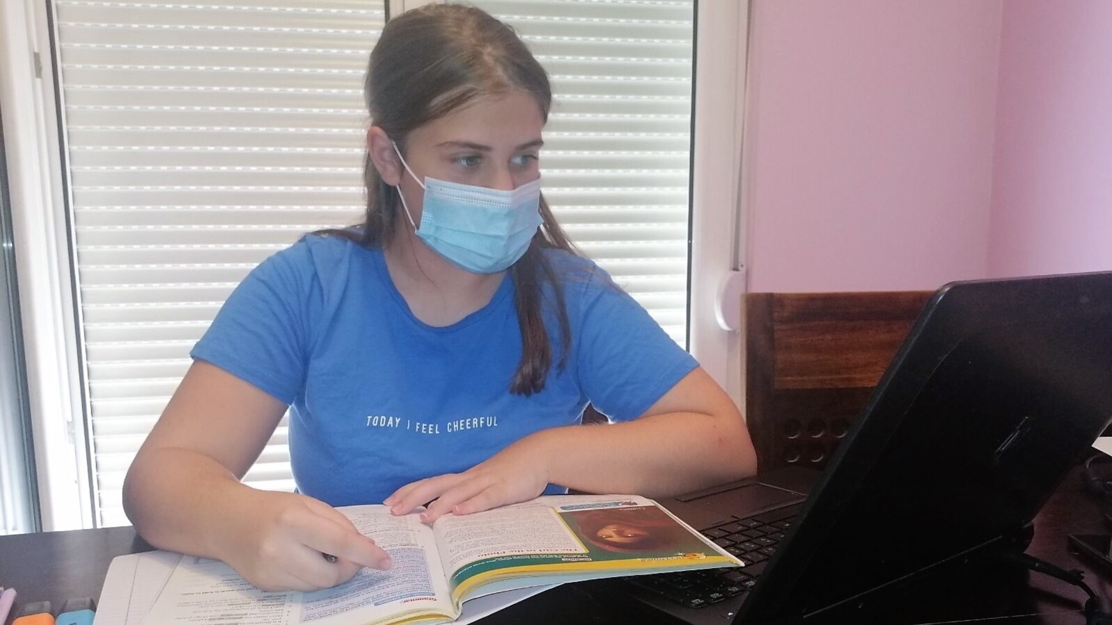 Škola u kućnoj varijanti usled epidemije koronavirusa, Podgorica, 11. septembar 2020. (Foto: RFE/RL/Savo Prelević)