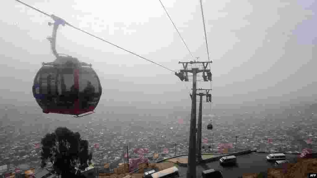  El humo de los incendios afecta a la ciudad de La Paz, pese a que está ubicada a 36050 metros sobre el nivel del mar. (AFP) &nbsp; 