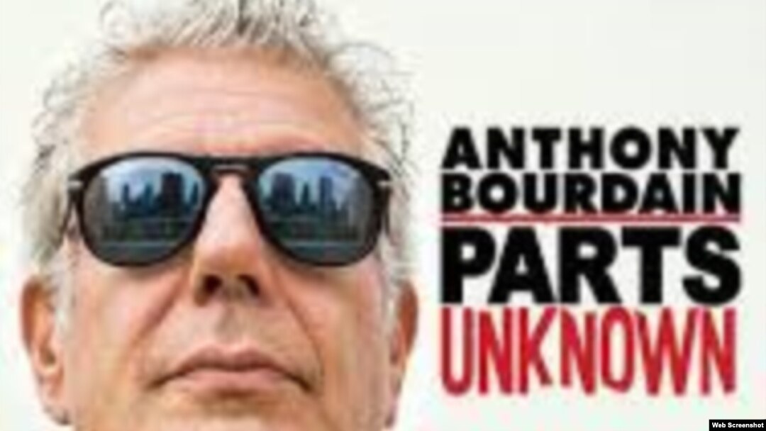 El desaparecido chef y presentador de televisión Anthony Bourdain recibió dos premios Emmy póstumos por su programa "Parts Unknown".