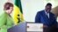 German Chancellor Angela Merkel (L) and Senegal's president Macky Sall (R) during a joint press conference at the Presidential palace in Dakar, Senegal, Aug. 29, 2018. 